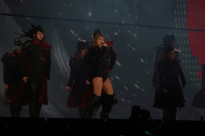 taylor_0013~0.jpg