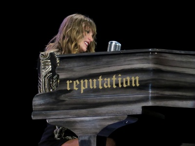 taylor_0105.jpg