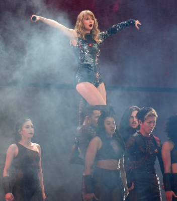 taylor_0012.jpg