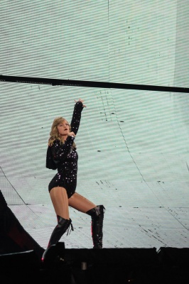 taylor_0003.jpg