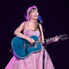 Filename=taylor_0014.jpg
Filesize=576KiB
Dimensions=2048x1365
Date added=May 05, 2025 taylor_0014.jpg