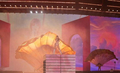 taylor_0043~0.jpg
