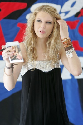 taylor_0012.jpg