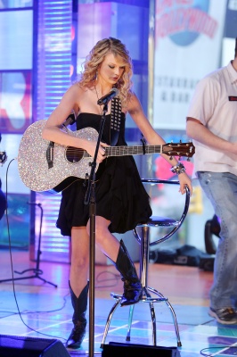 taylor_0012.jpg