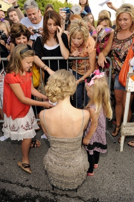 taylor_0111.jpg