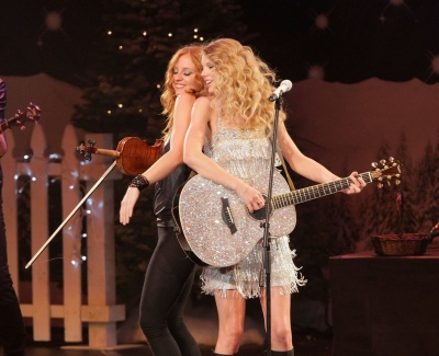 taylor_0017~0.jpg
