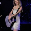 taylor_0009~0.jpg