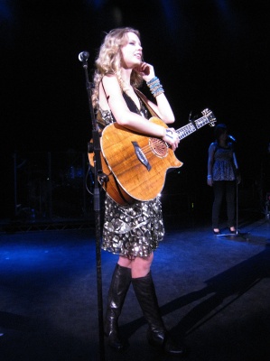 taylor_0006.jpg