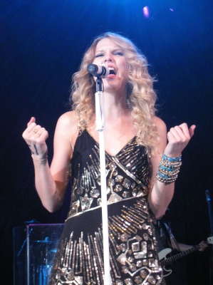 taylor_0008.jpg