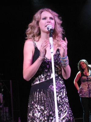 taylor_0011.jpg