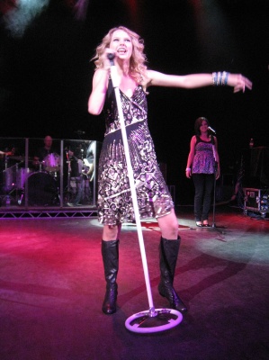 taylor_0012.jpg