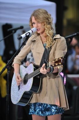 taylor_0004.jpg