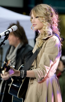 taylor_0223.jpg