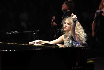 taylor_0118.jpg