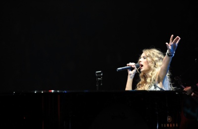 taylor_0125.jpg