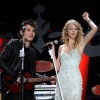 Filename=taylor_0200.jpg
Filesize=798KiB
Dimensions=2048x1380
Date added=May 05, 2025 taylor_0200.jpg