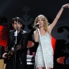 Filename=taylor_0230.jpg
Filesize=810KiB
Dimensions=2048x1423
Date added=May 05, 2025 taylor_0230.jpg
