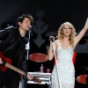 Filename=taylor_0271.jpg
Filesize=783KiB
Dimensions=2048x1364
Date added=May 05, 2025 taylor_0271.jpg