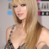 190812119_taylorswift11212010americanmusicawards11.jpg