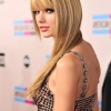 190812149_taylorswift11212010americanmusicawards18.jpg