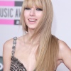 190812406_taylorswift11212010americanmusicawards63.jpg