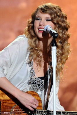 taylor_0077.jpg