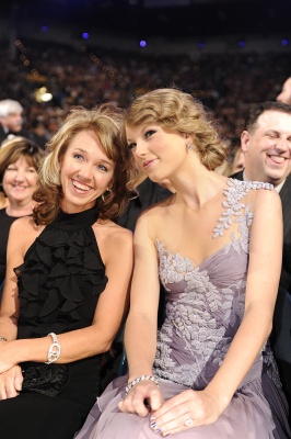 taylor_0003.jpg