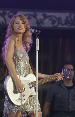 taylor_0006.jpg