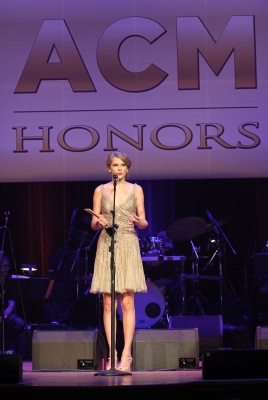 taylor_0061.jpg