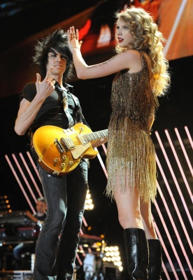 taylor_0004.jpg
