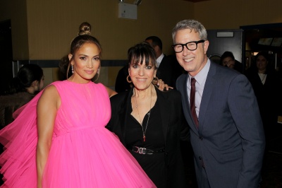 90909332_jennifer_lopez_12122018_121.jpg
