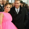 90909229_jennifer_lopez_12122018_23.jpg
