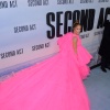 90909266_jennifer_lopez_12122018_57.jpg