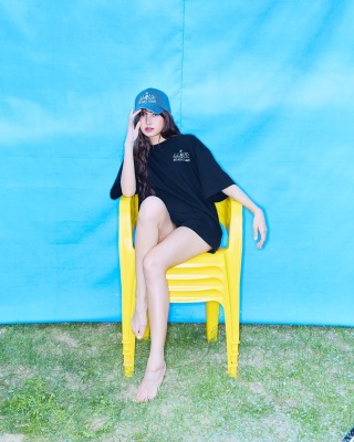 b_0011.jpg