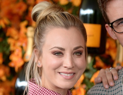 84332110_kaley_cuoco_06102018_02.jpg
