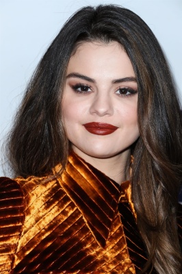 goddessgomez_0101.jpg