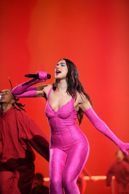 dualipa_0002.jpg