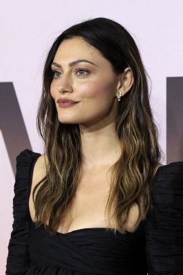 139711870_picturepub-phoebe-tonkin-004.jpg