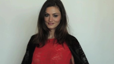 MEET_PHOEBE_TONKIN_001.jpg