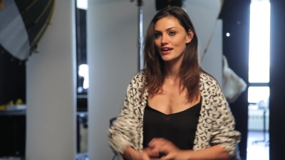 MEET_PHOEBE_TONKIN_686.jpg