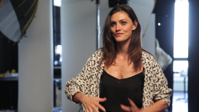 MEET_PHOEBE_TONKIN_690.jpg