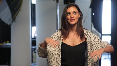 MEET_PHOEBE_TONKIN_713.jpg