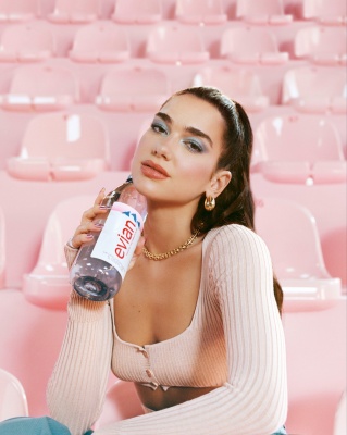 dualipa_0001.jpg