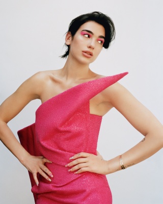 dualipa_0001.jpg