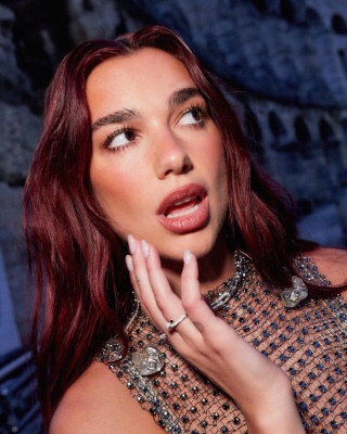 dualipa_0002.jpg