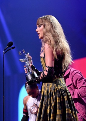 TAYLOR_0333.jpg