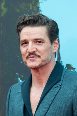 Pedro-Pascal-001.jpg