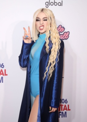 avamax_0002.jpg