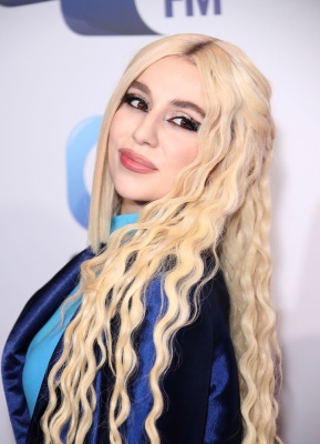 avamax_0011.jpg