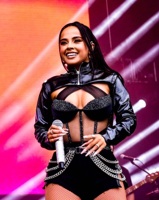 beckyg_0108.jpg